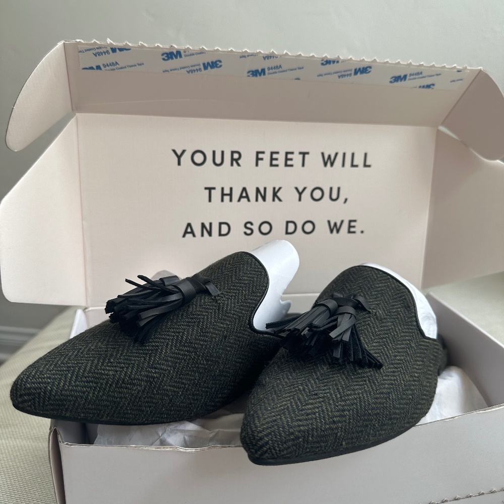 NWT Birdies: Dove in Olive Herringbone Tassel mules